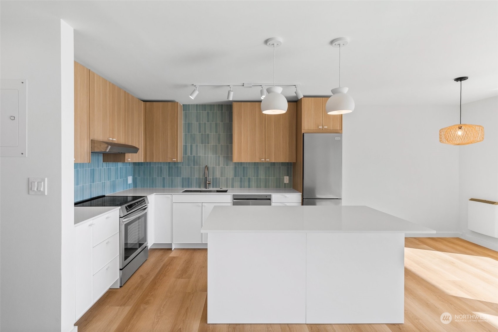 500 W Olympic Place Unit: 404