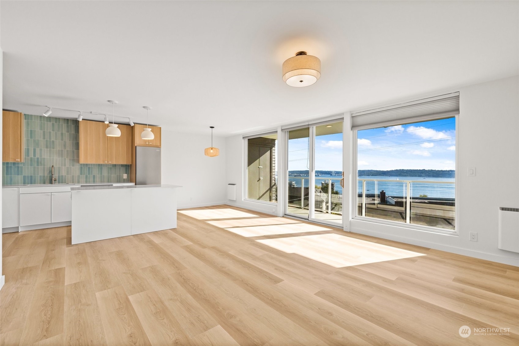 500 W Olympic Place Unit: 404