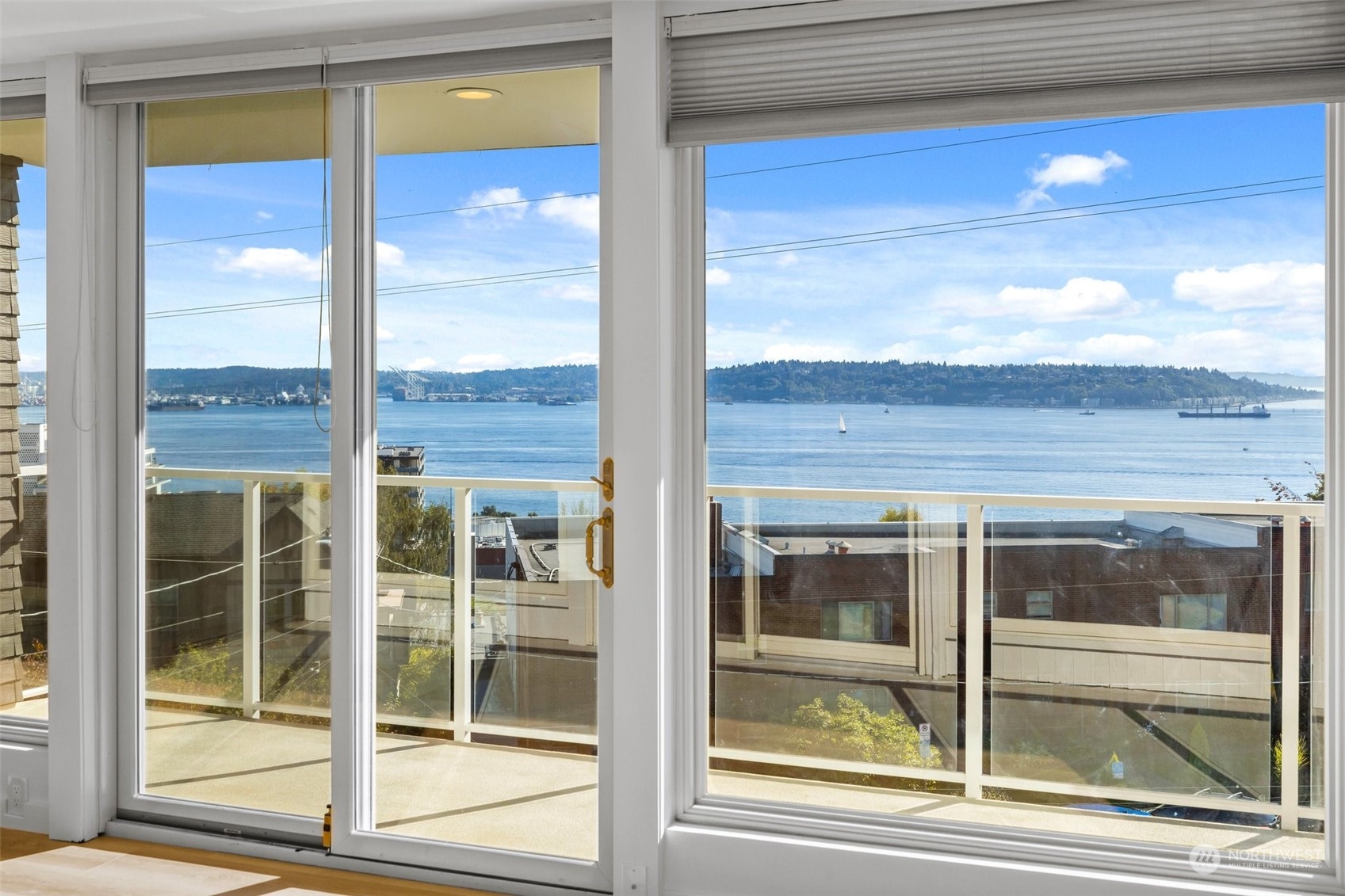500 W Olympic Place Unit: 404