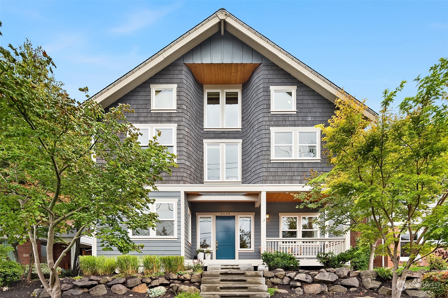2538 35th Avenue W