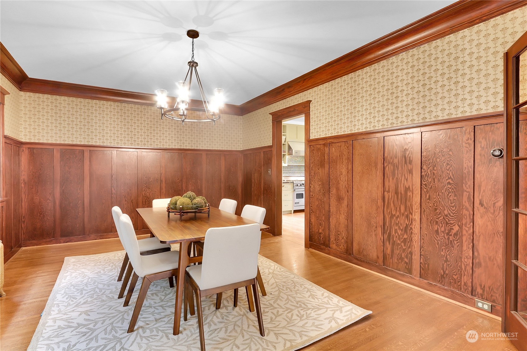 2507 10th Avenue W
