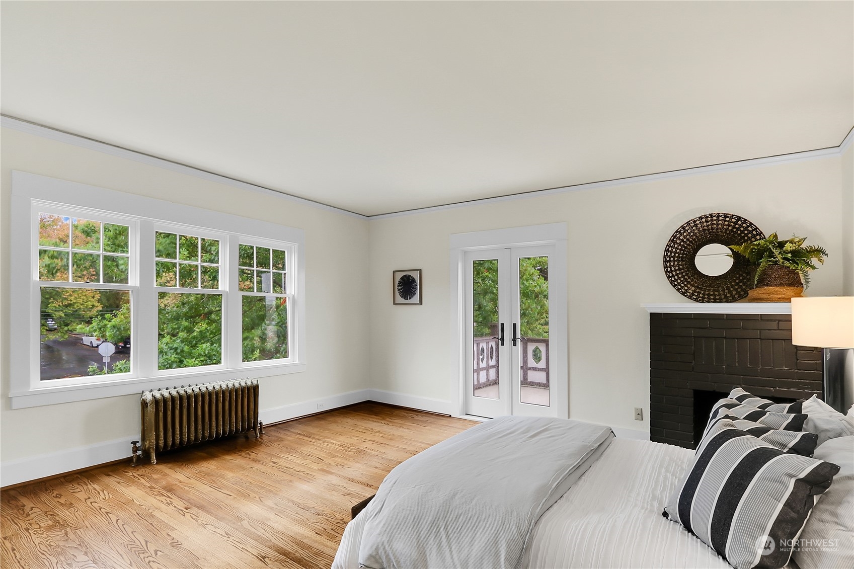 2507 10th Avenue W