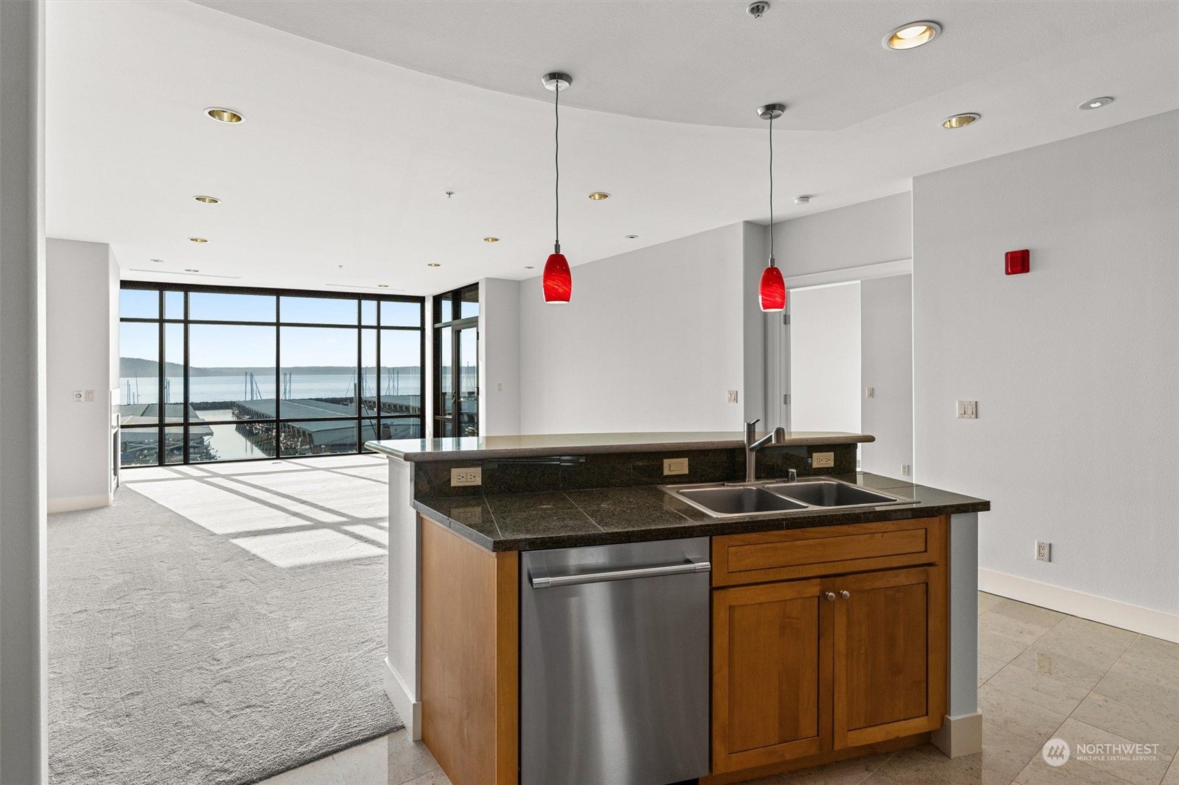 22515 6th Avenue S Unit: 402