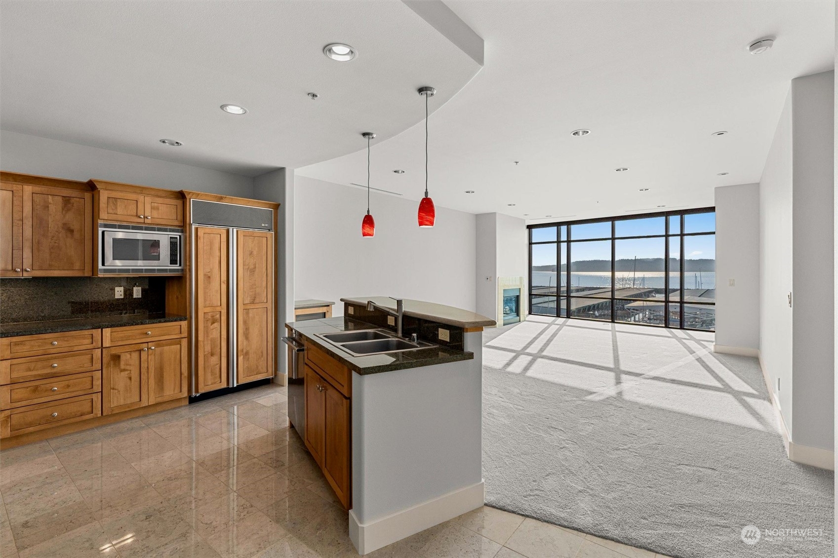 22515 6th Avenue S Unit: 402