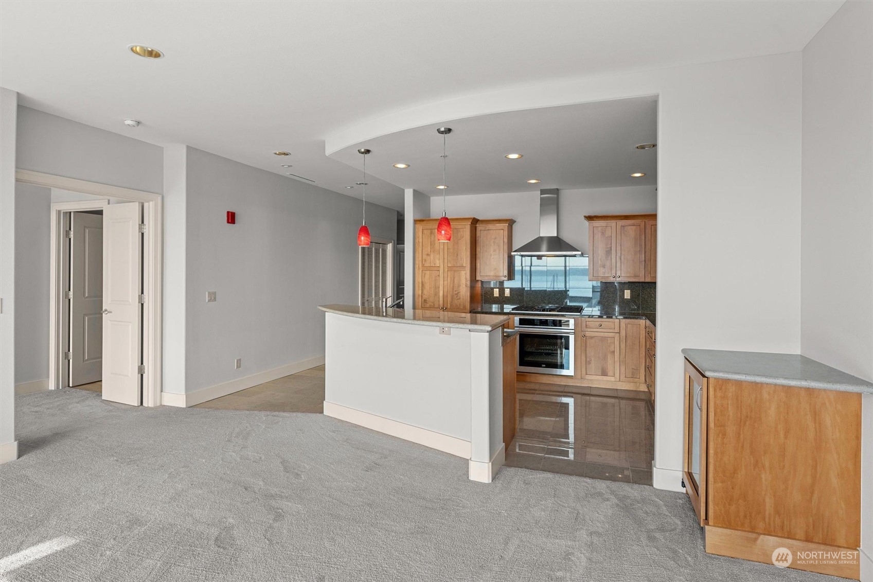 22515 6th Avenue S Unit: 402