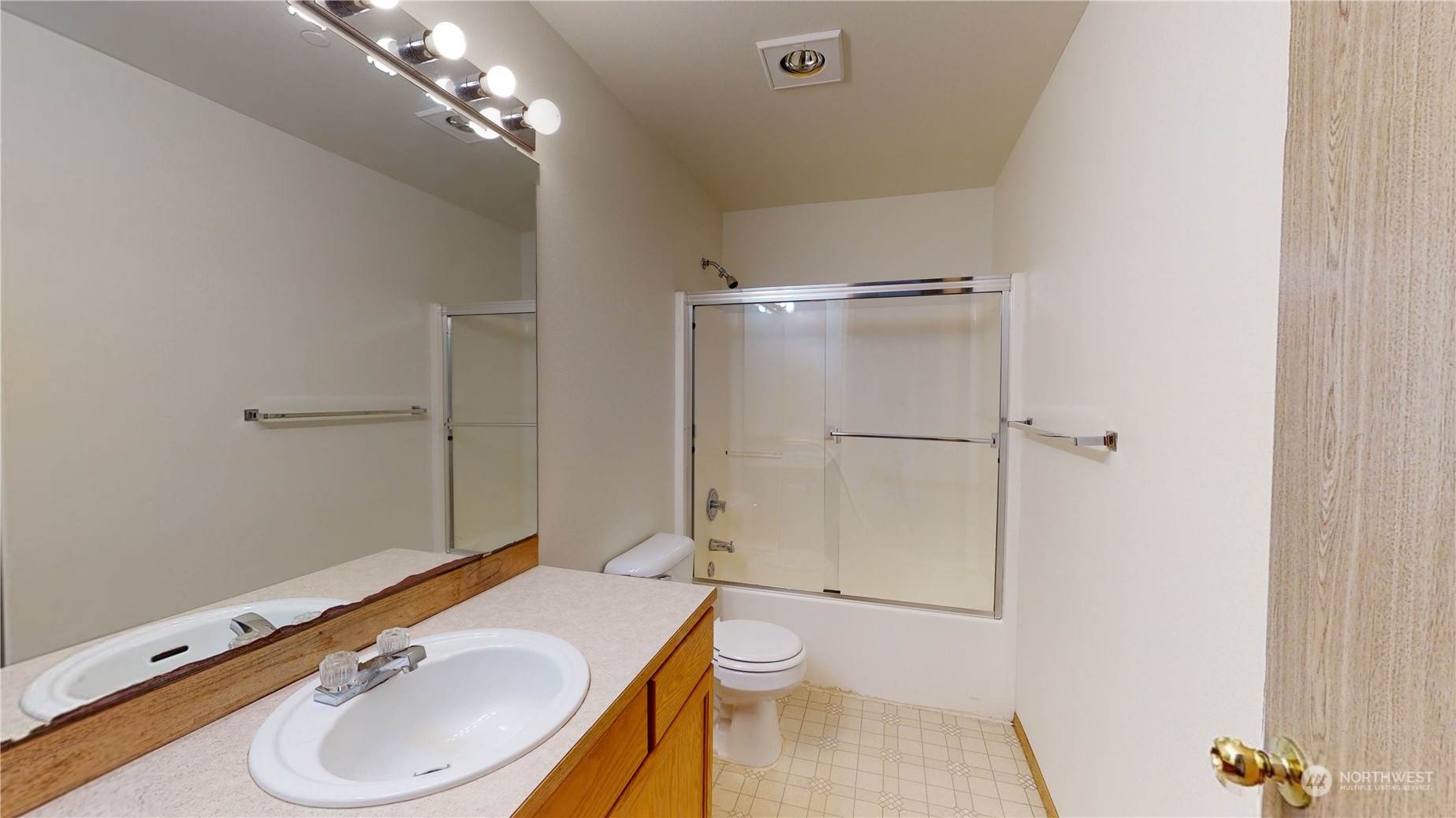 113 -115 W Casino Road