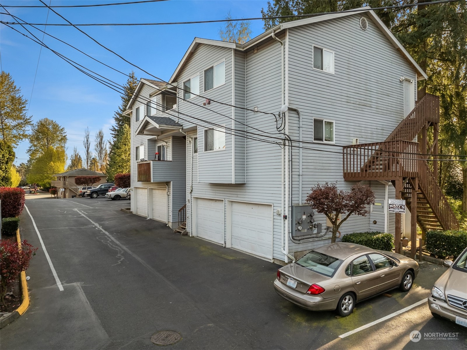 113 -115 W Casino Road