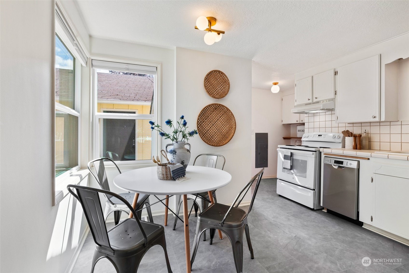 611 NW 48th Street
