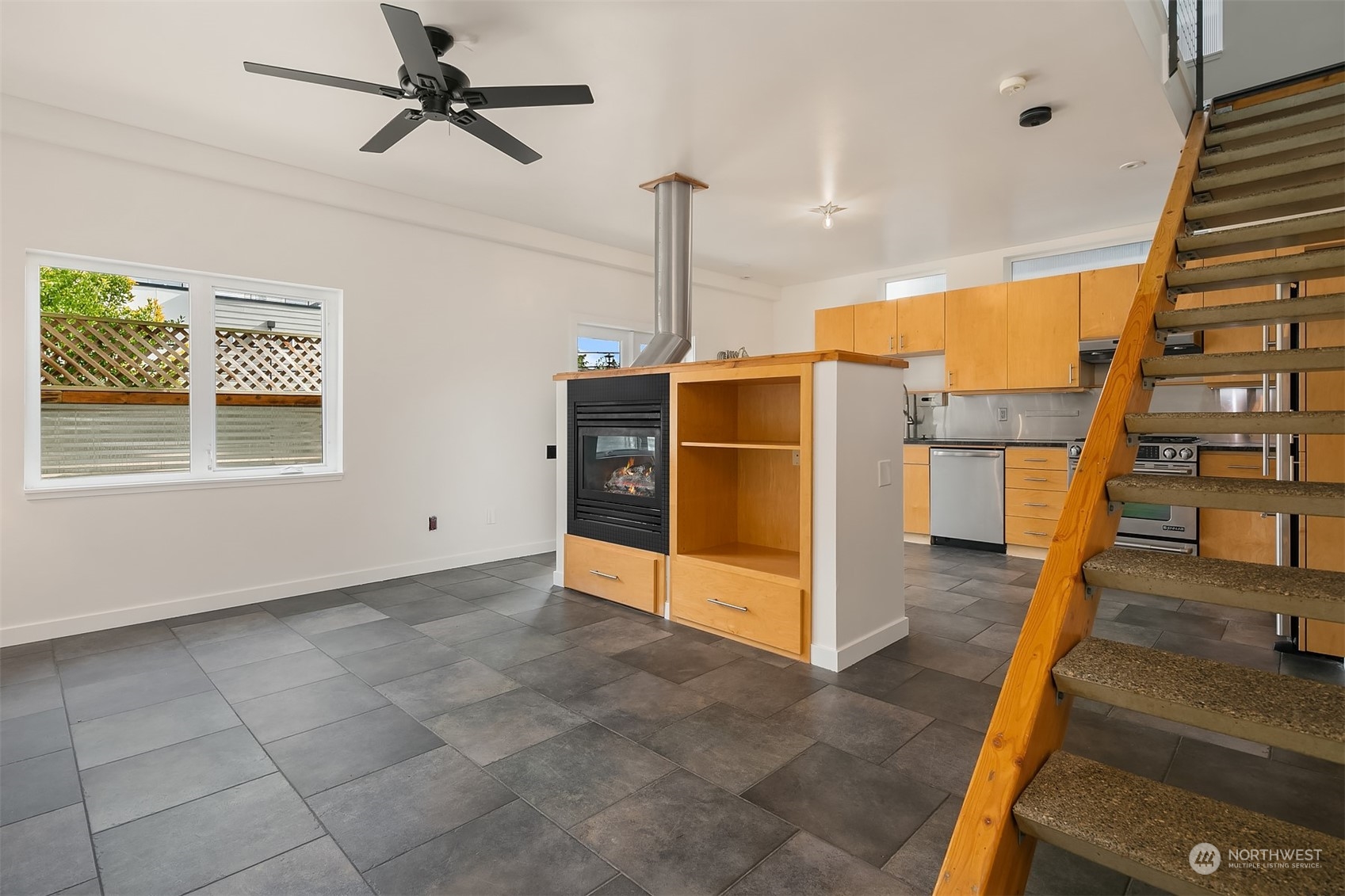 119 27th Avenue E Unit: A