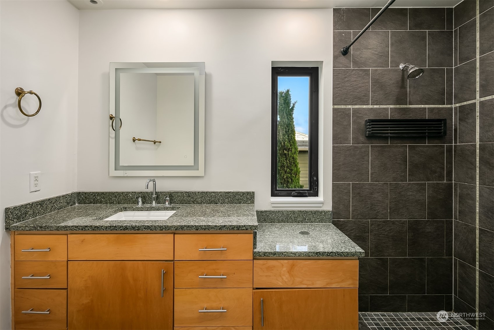 119 27th Avenue E Unit: A