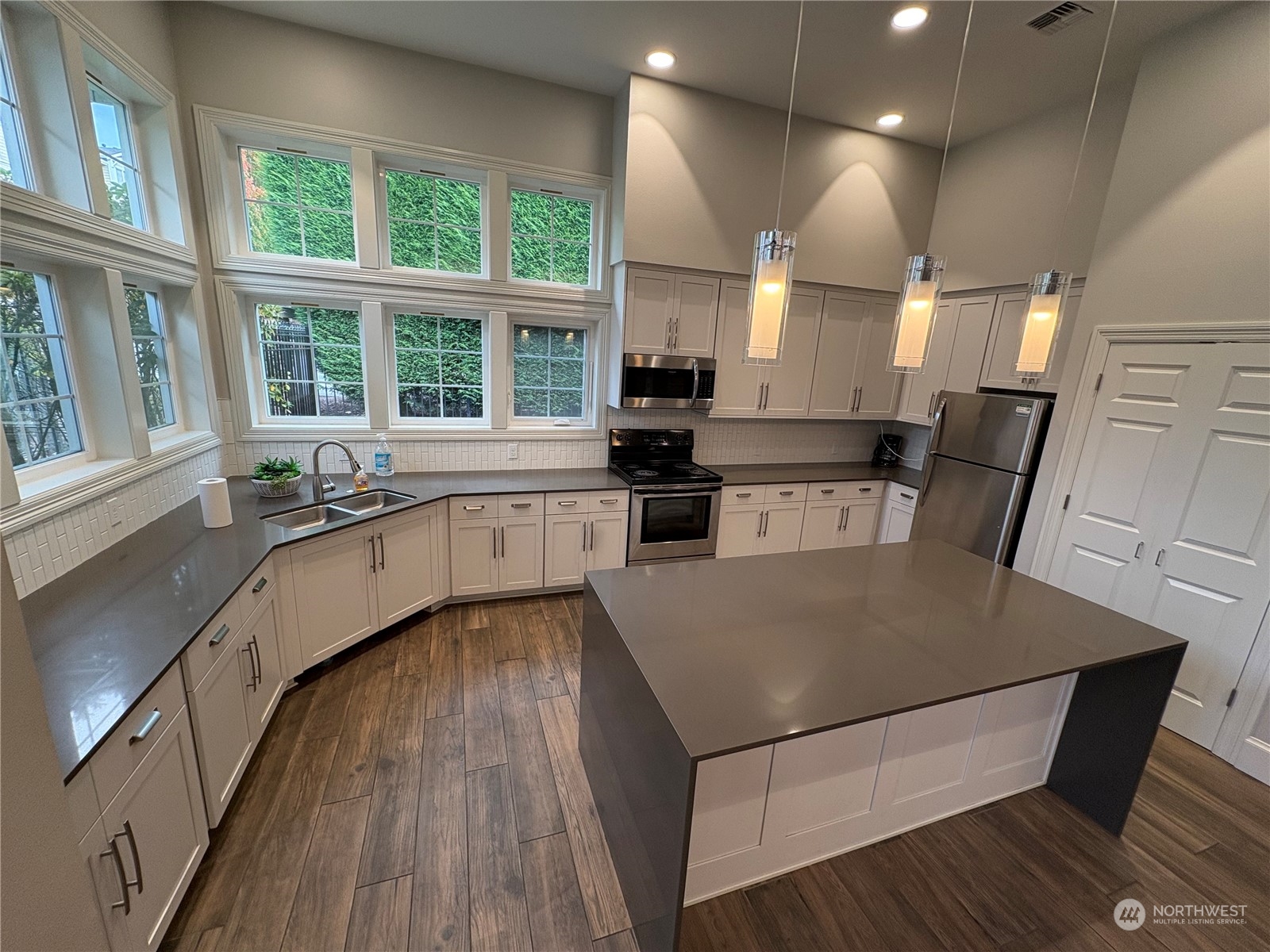 16125 Juanita Woodinville Way NE Unit: 113