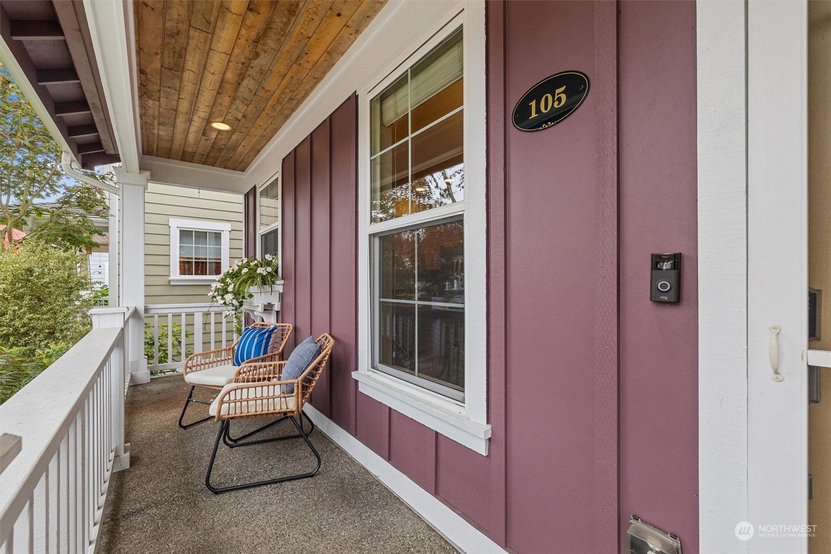 105 NE Sunset Street