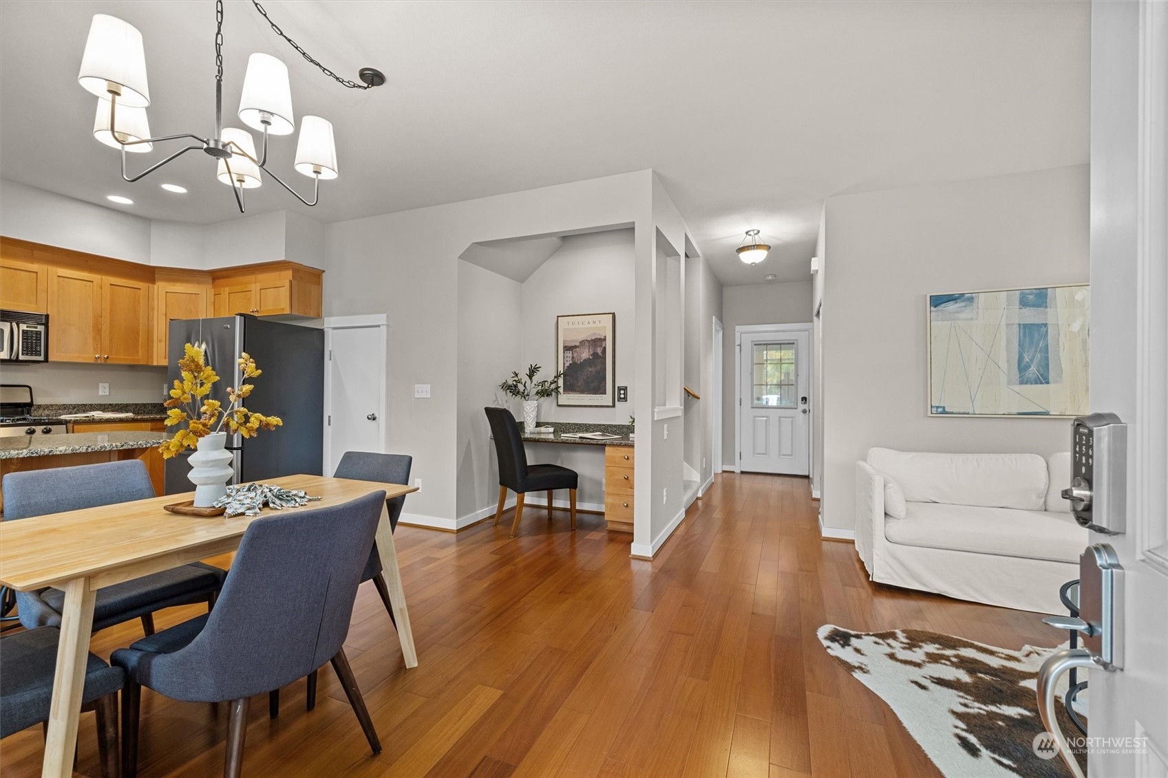 105 NE Sunset Street