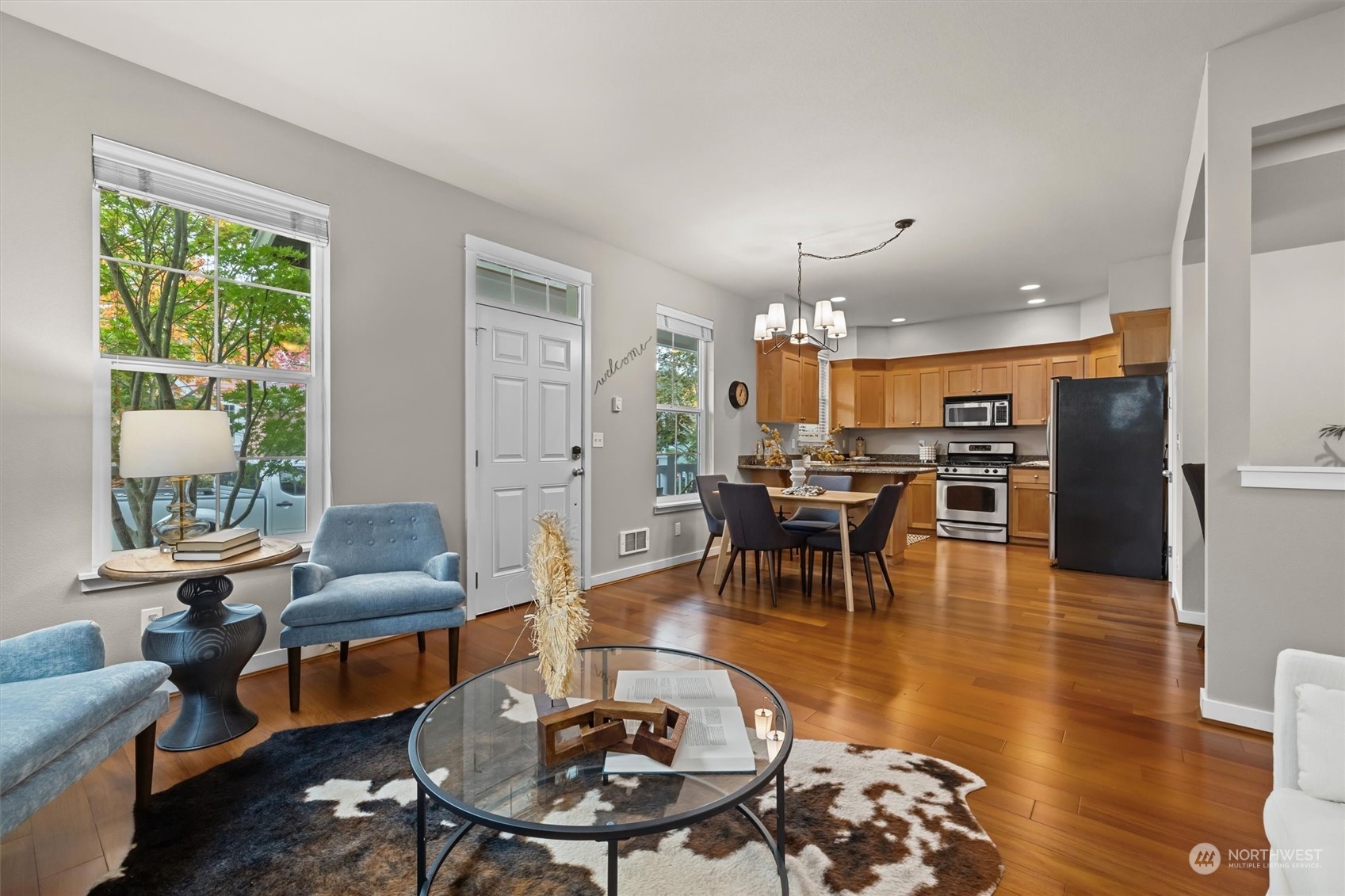 105 NE Sunset Street