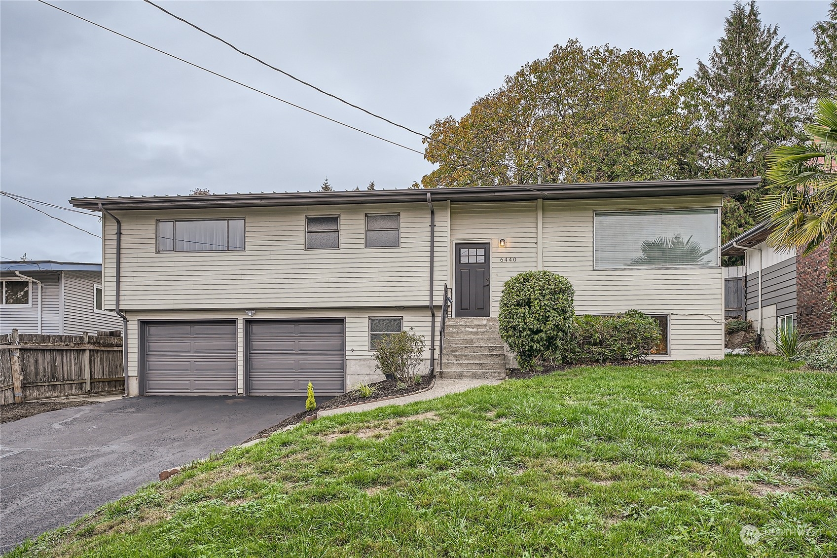 6440 S 127th Place