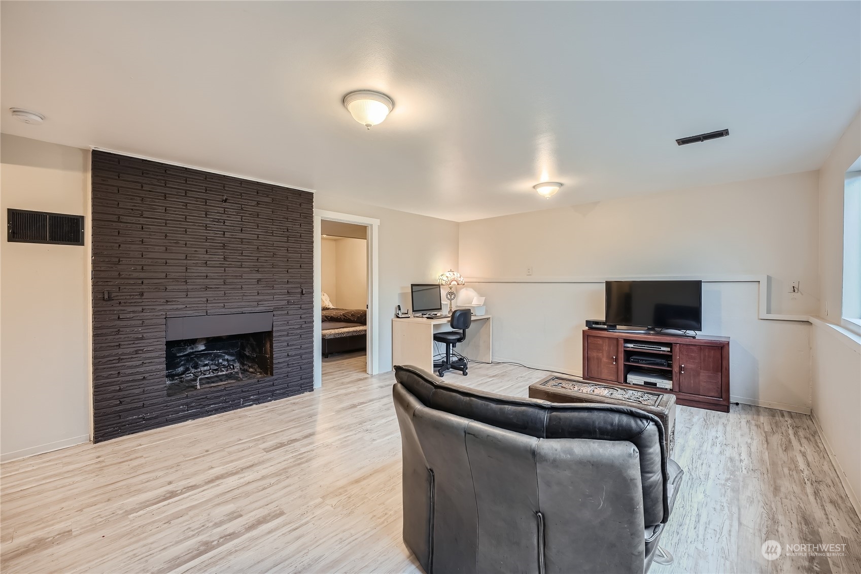 6440 S 127th Place