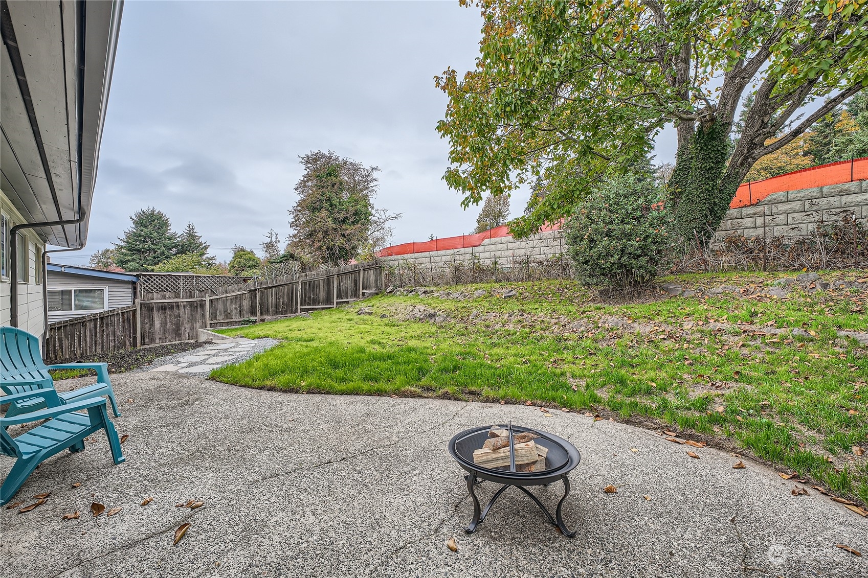 6440 S 127th Place