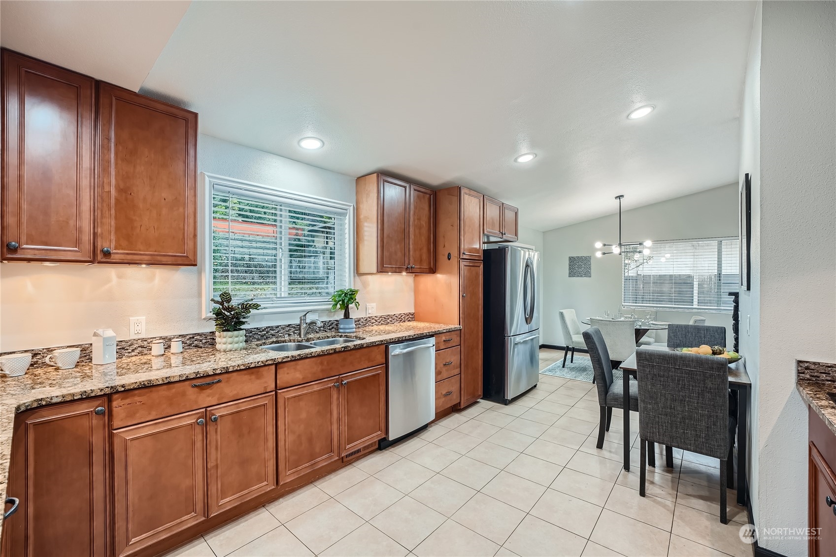 6440 S 127th Place