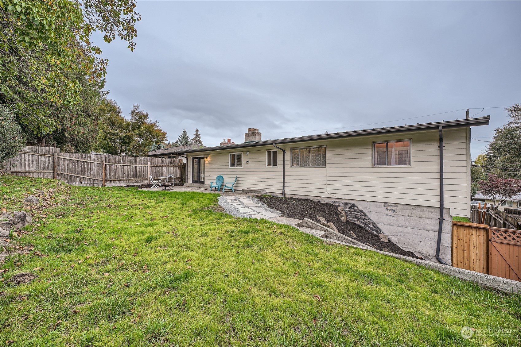 6440 S 127th Place