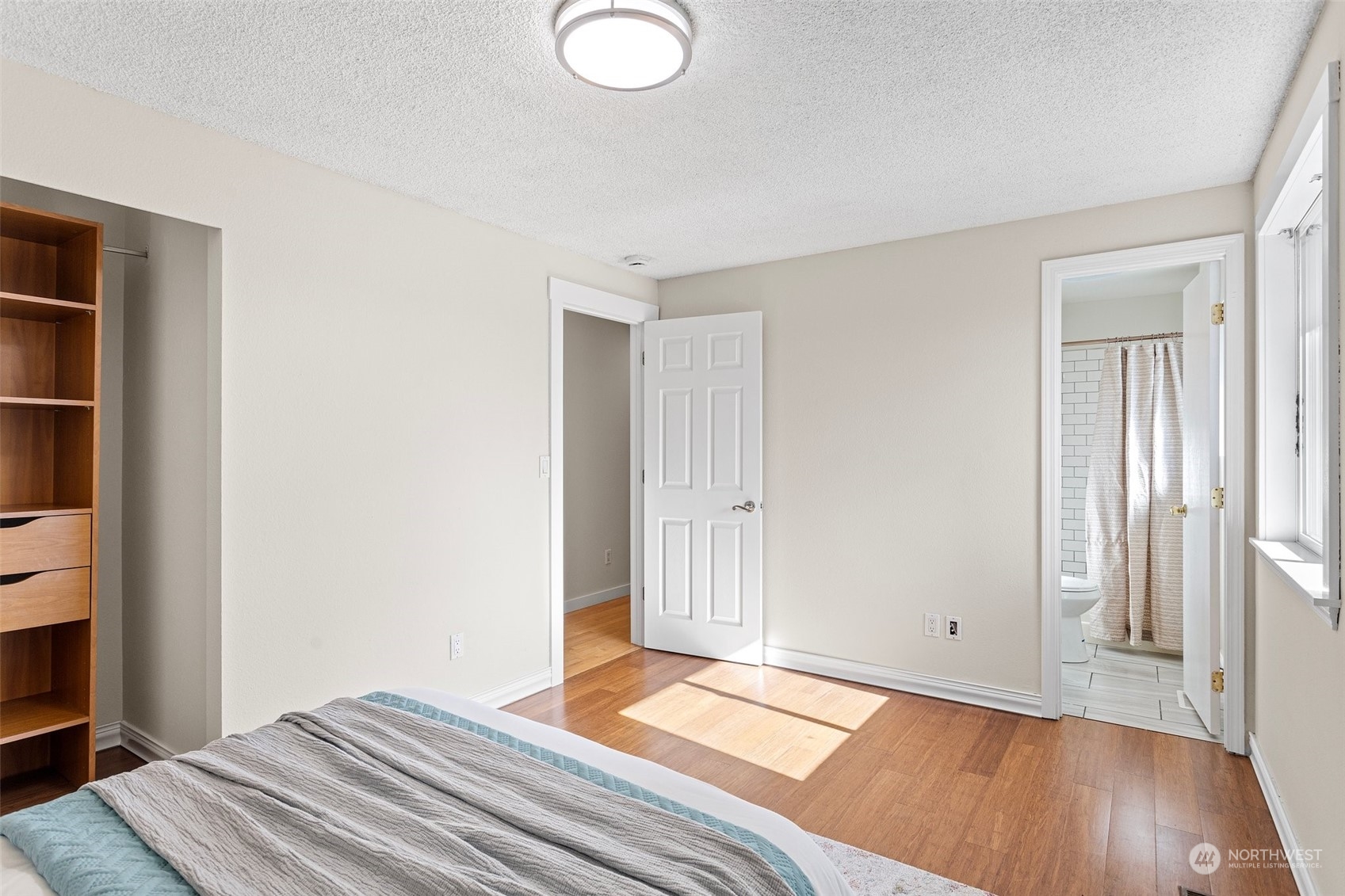 10012 126th Street E