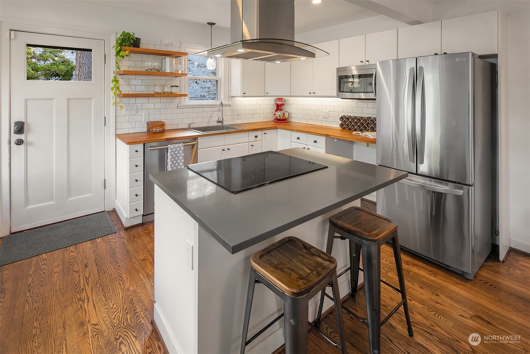 3007 NE 95th Street