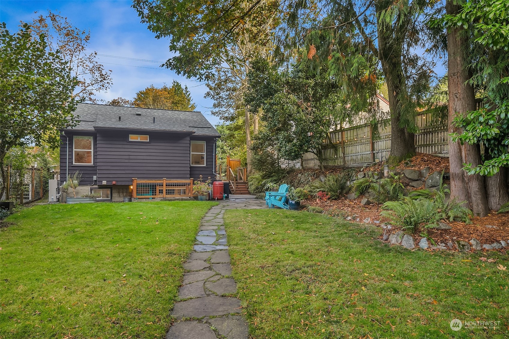 3007 NE 95th Street
