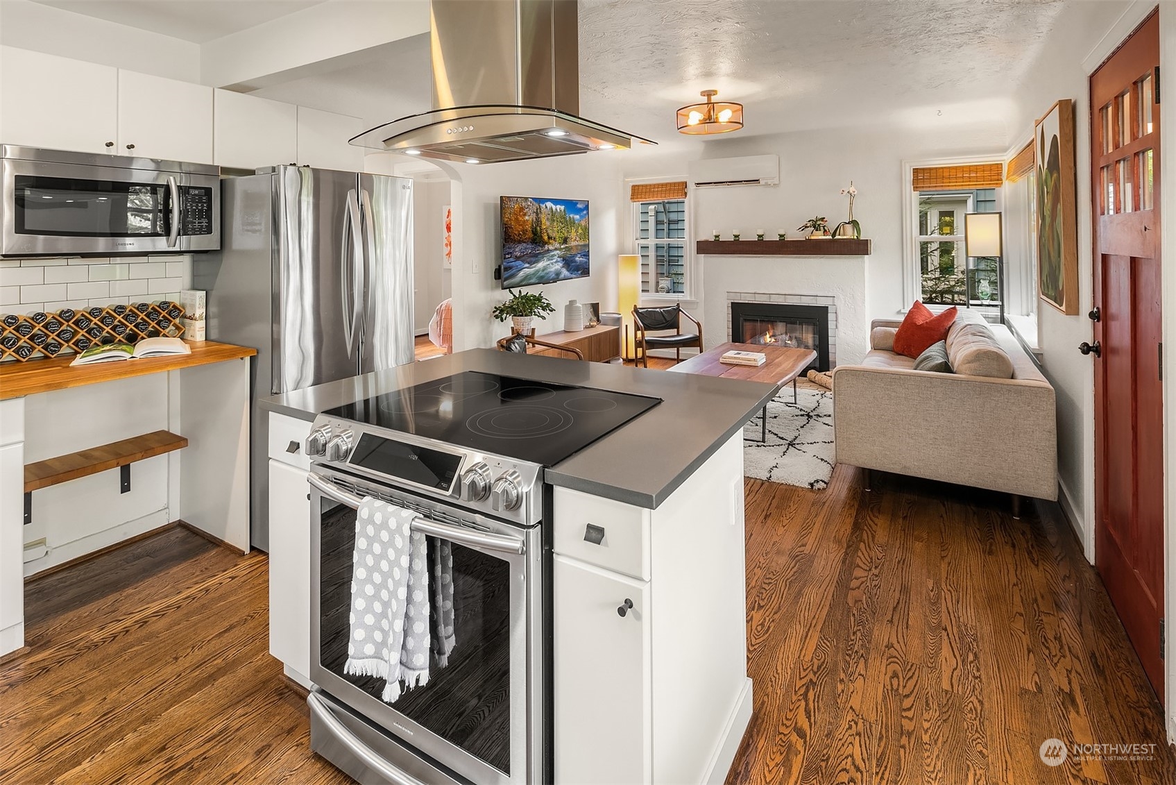 3007 NE 95th Street
