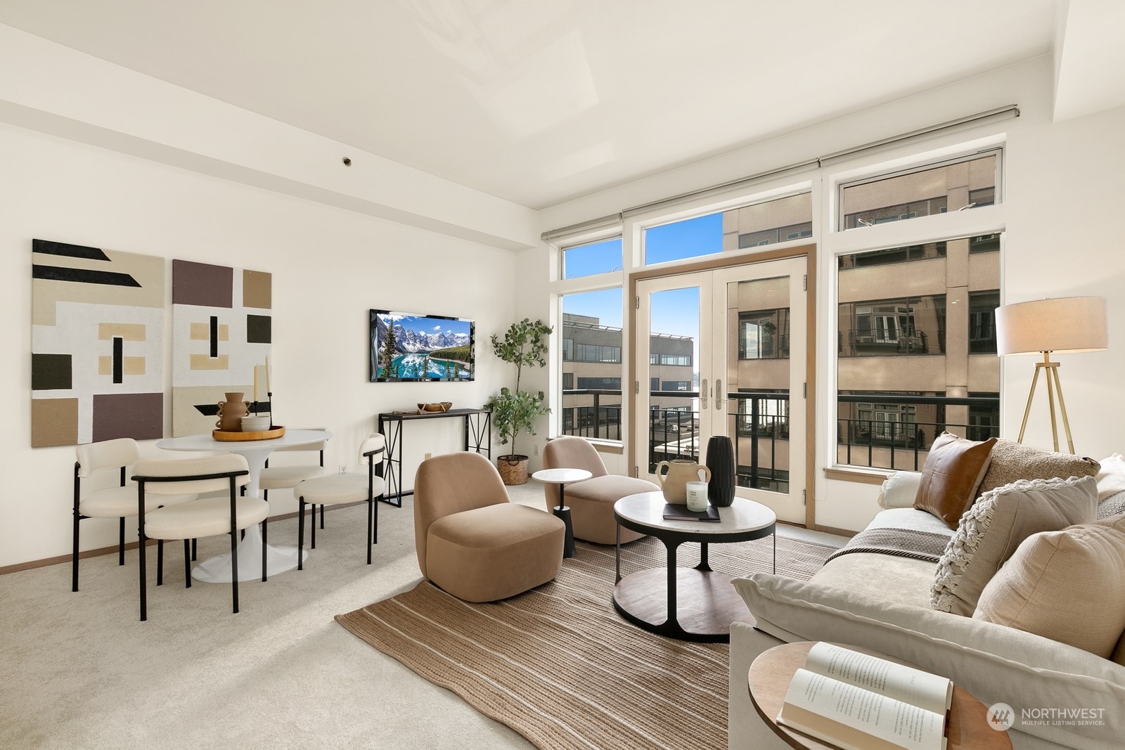 2030 Western Avenue Unit: 407