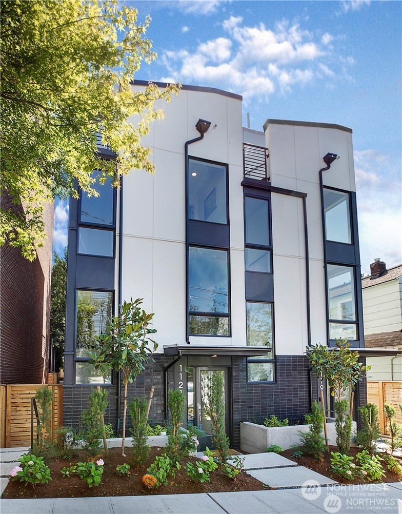 1115 E Howell Street