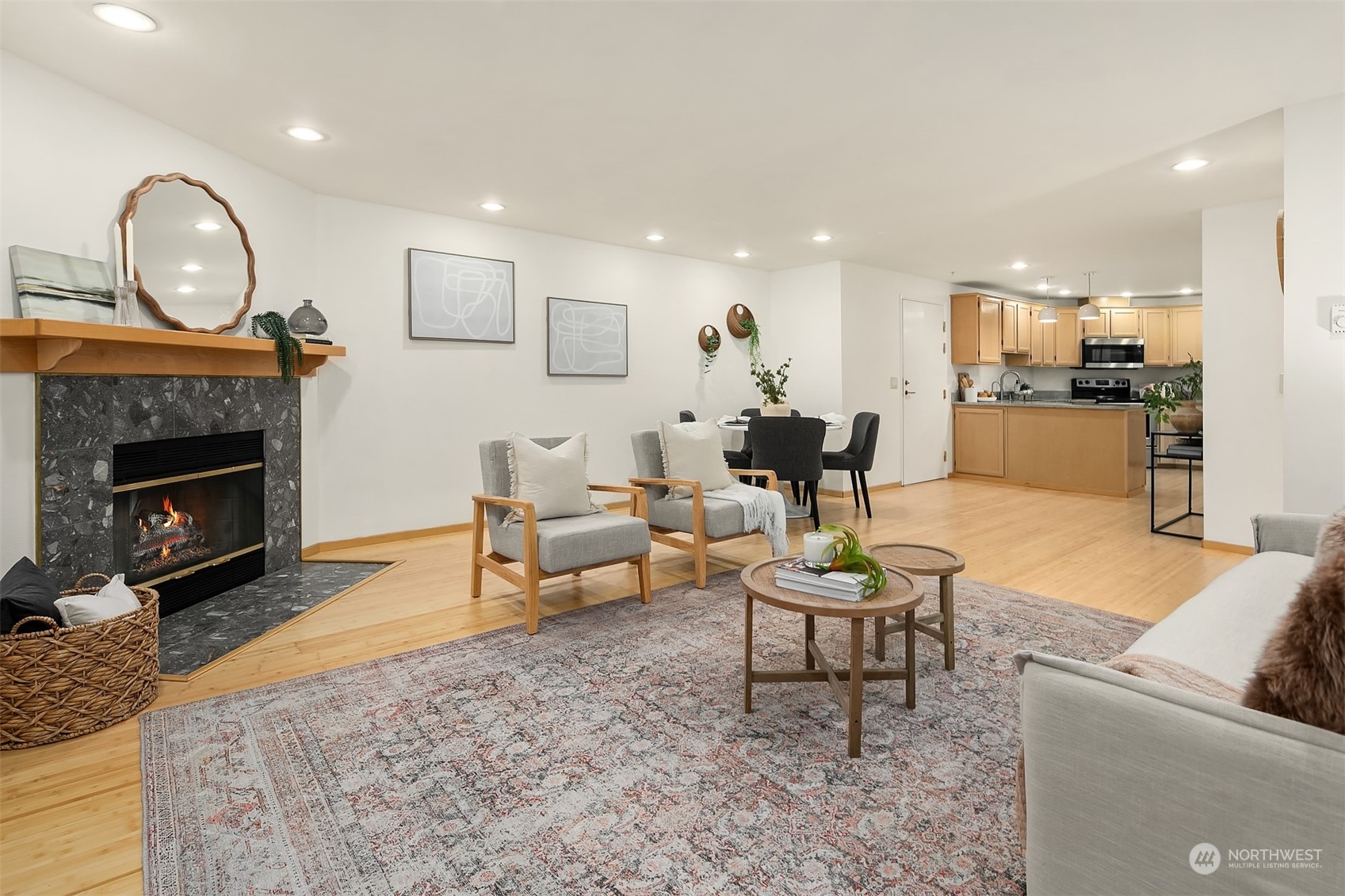 1110 W Howe Street Unit: 202