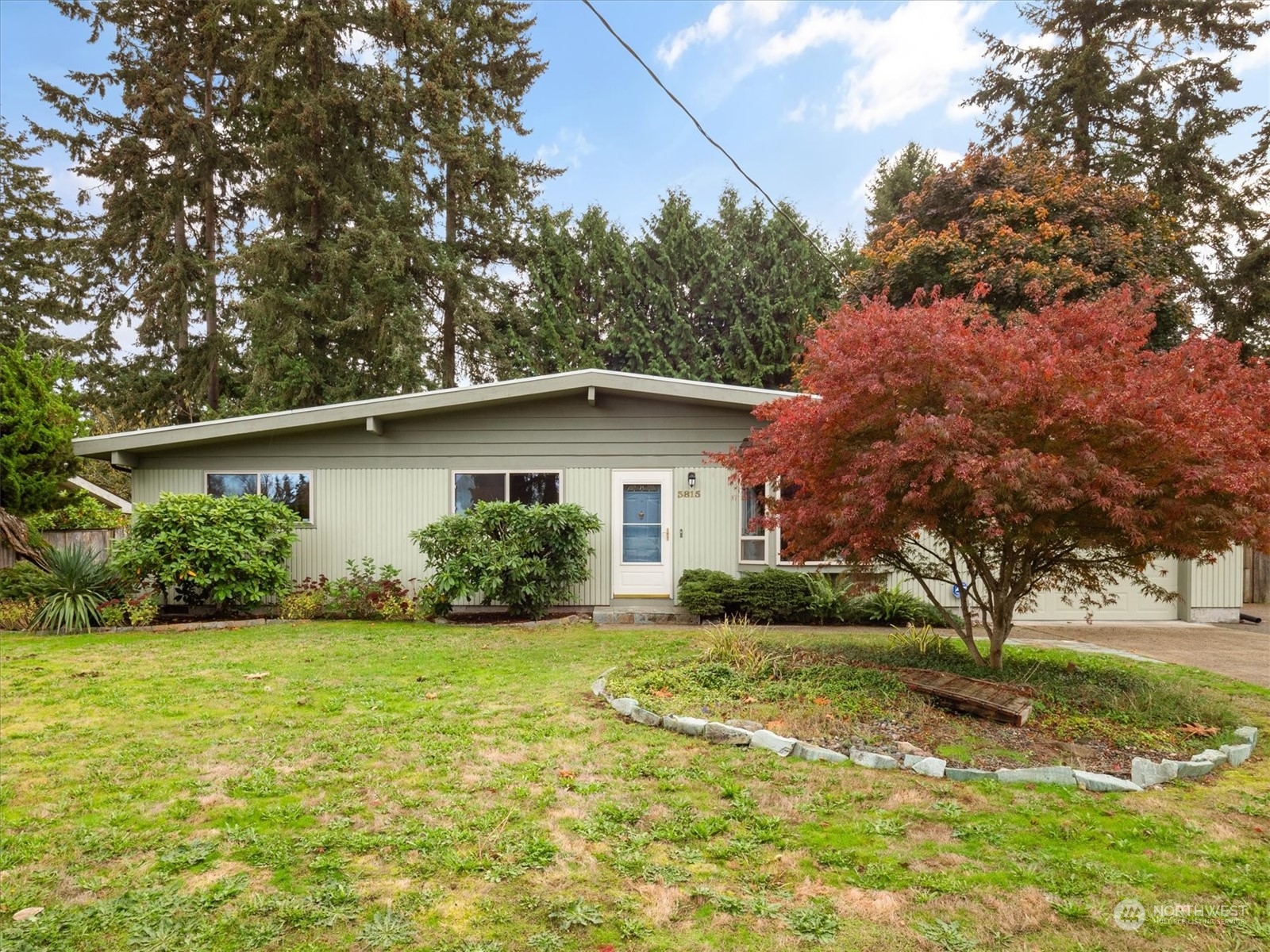 3815 S 305th Place