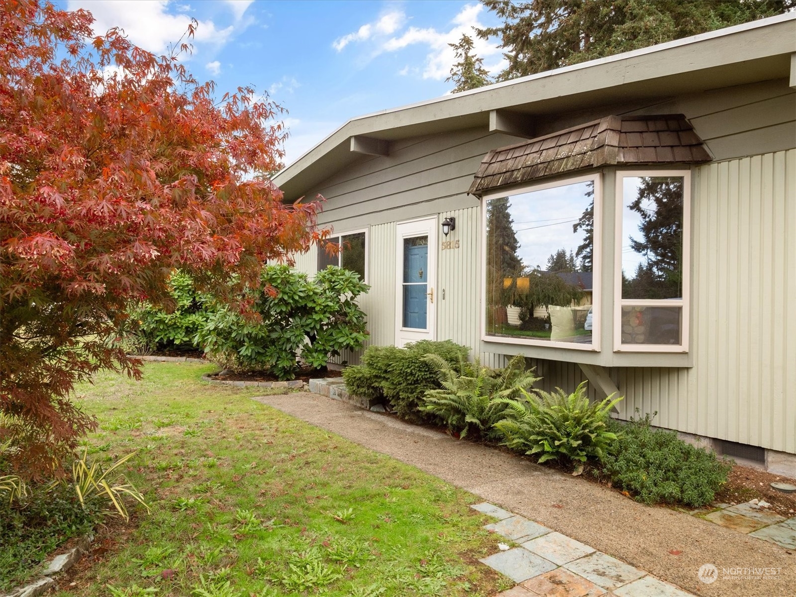 3815 S 305th Place