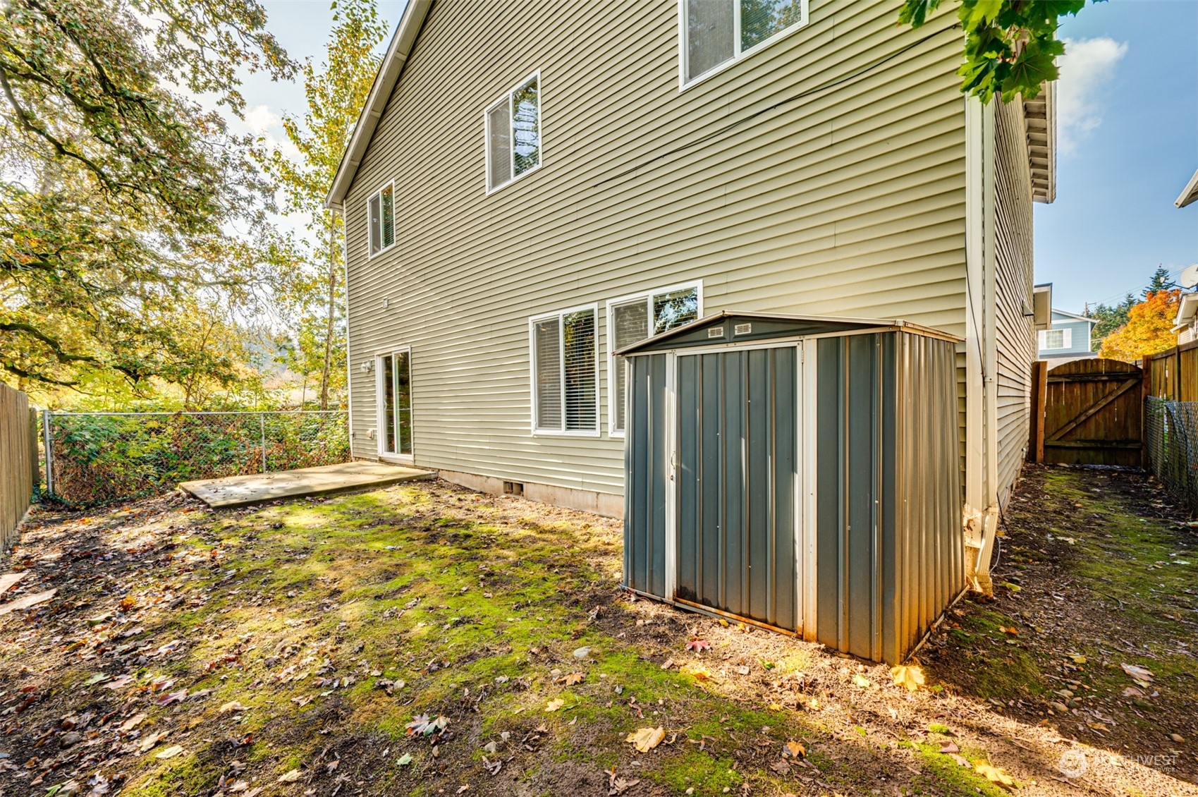 2609 NE 105 Court