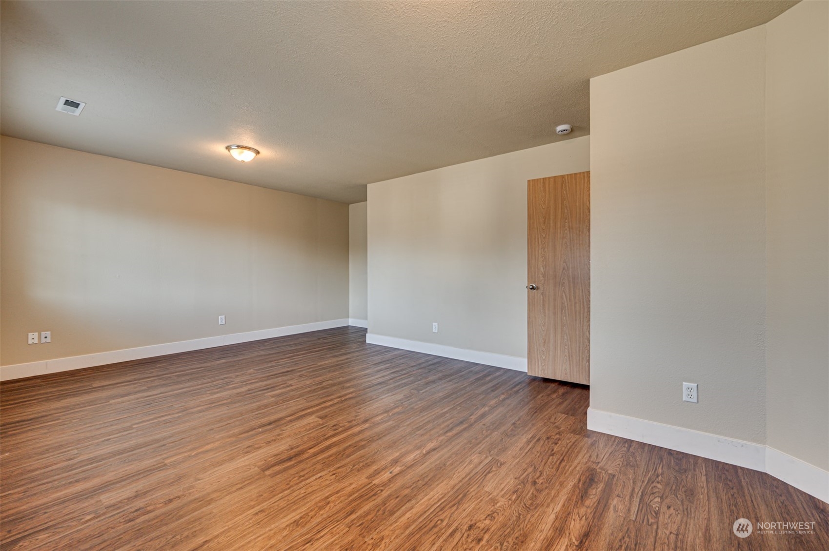 2609 NE 105 Court