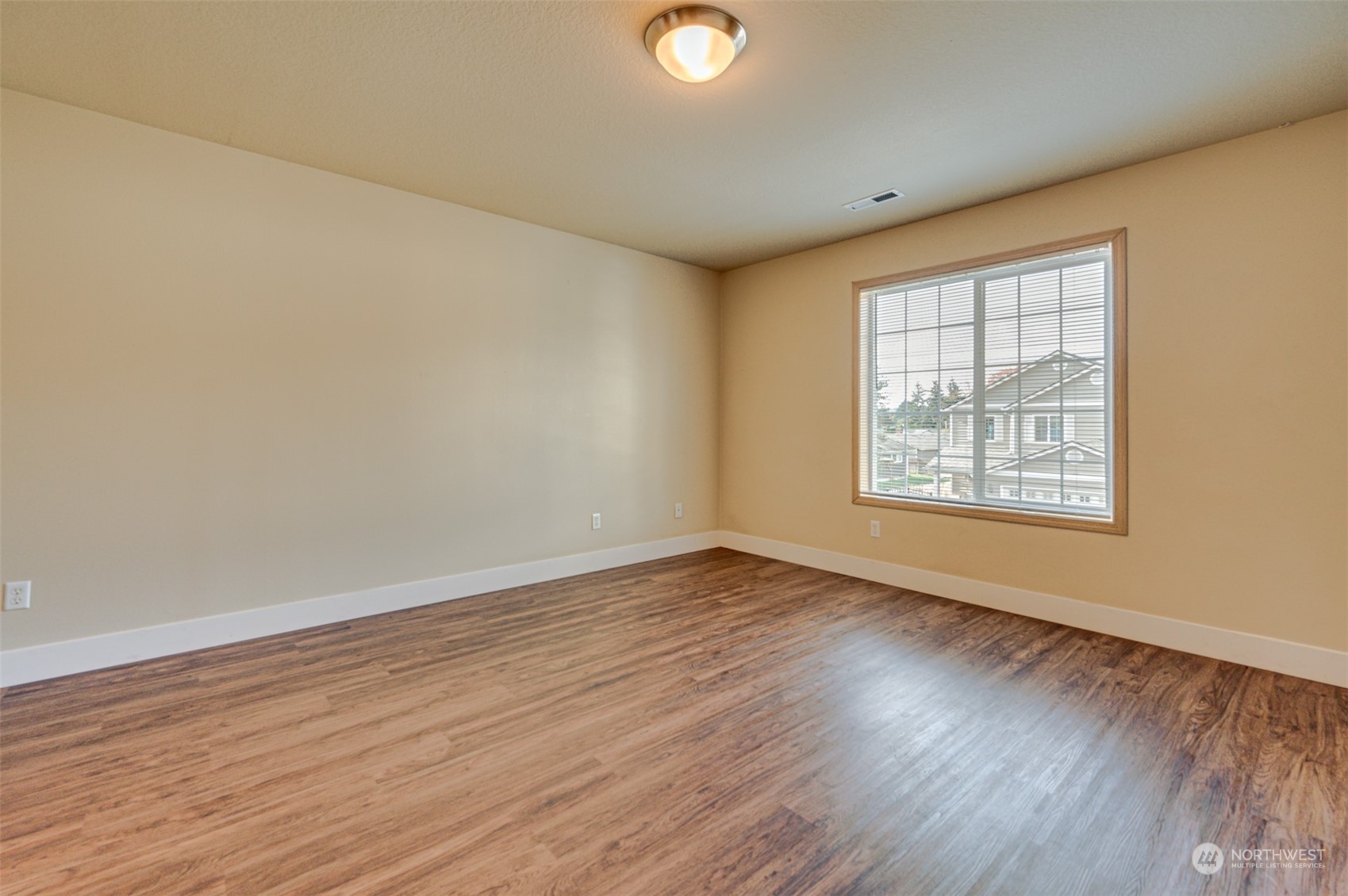 2609 NE 105 Court