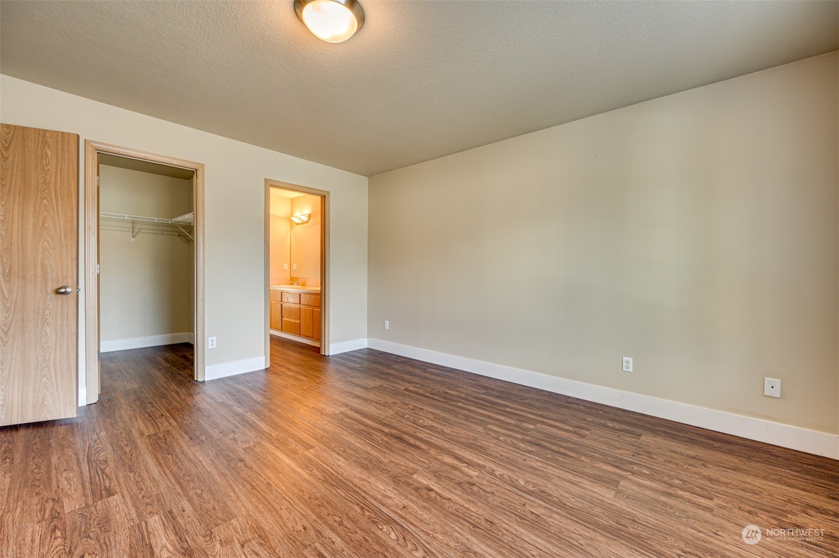 2609 NE 105 Court