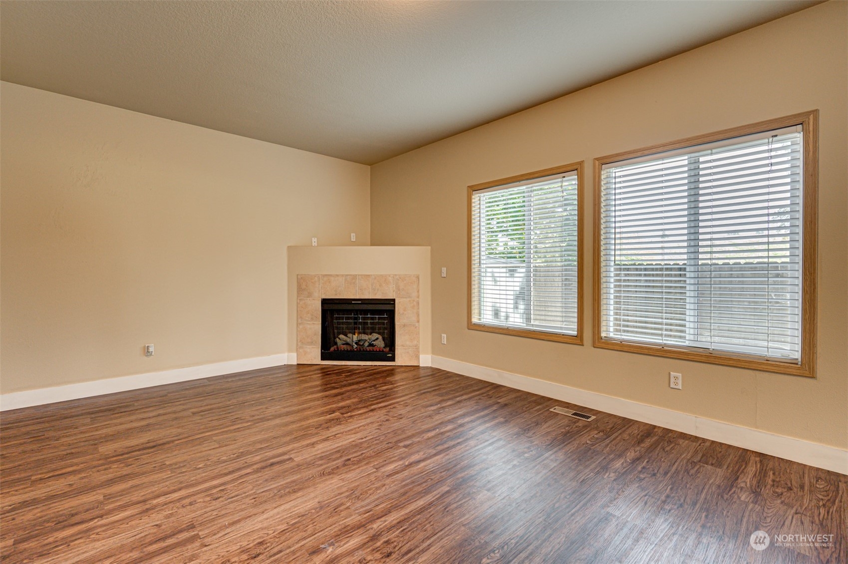 2609 NE 105 Court