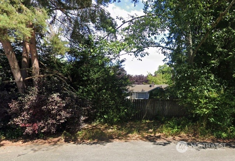 1301 100th Avenue NE