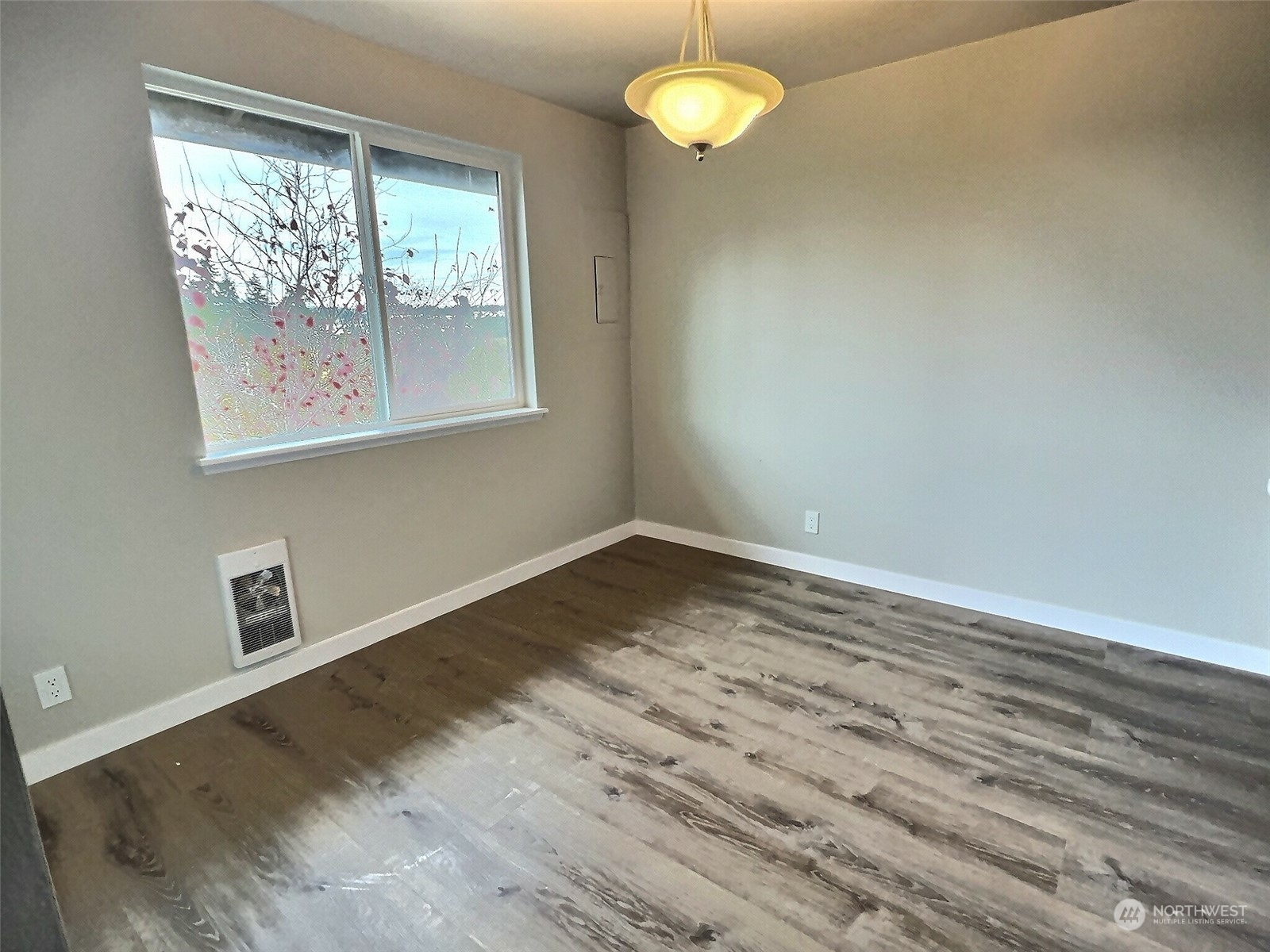 20198 Viking Crest Loop NE