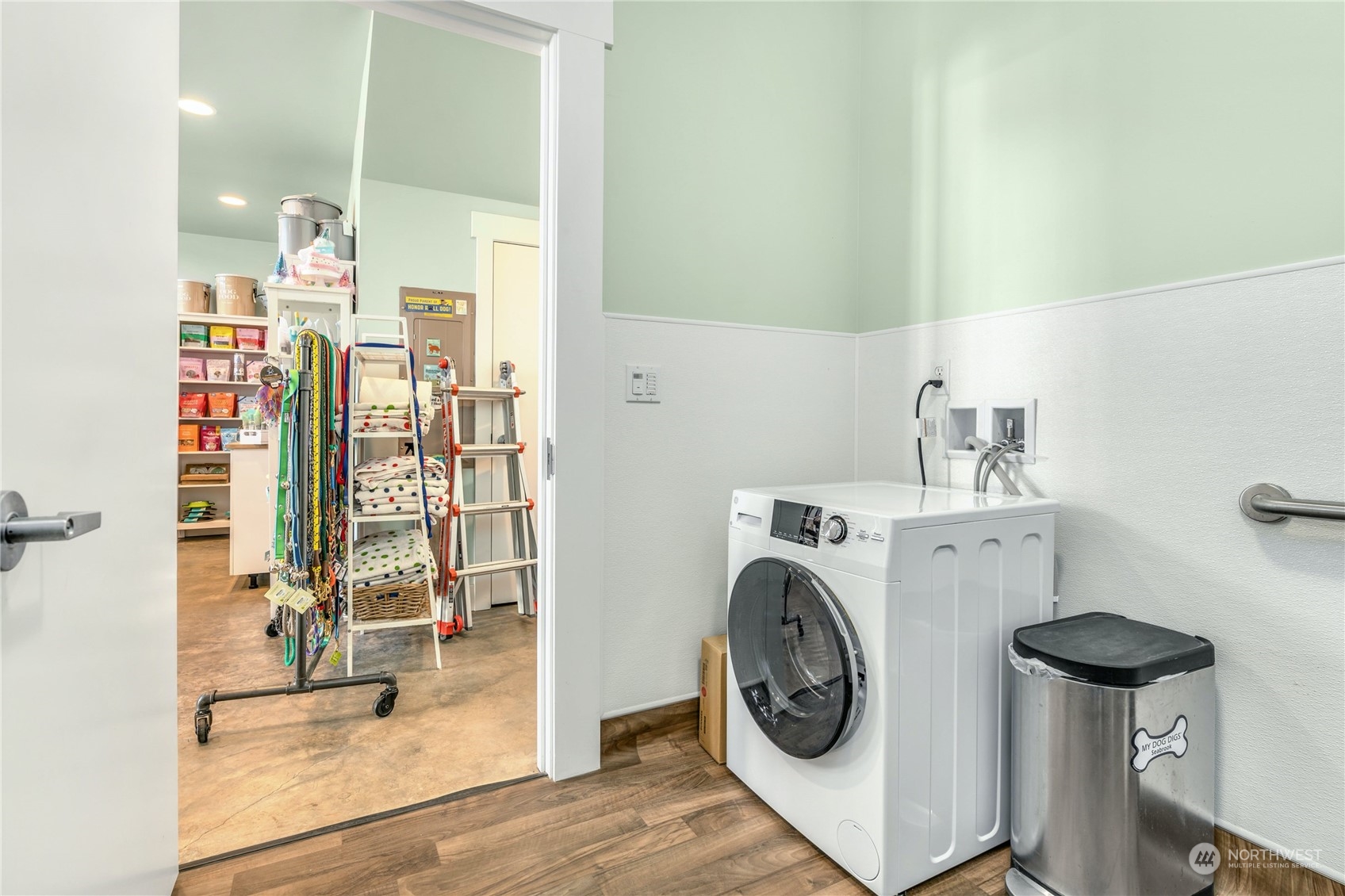 215 S Meriweather Street Unit: 2