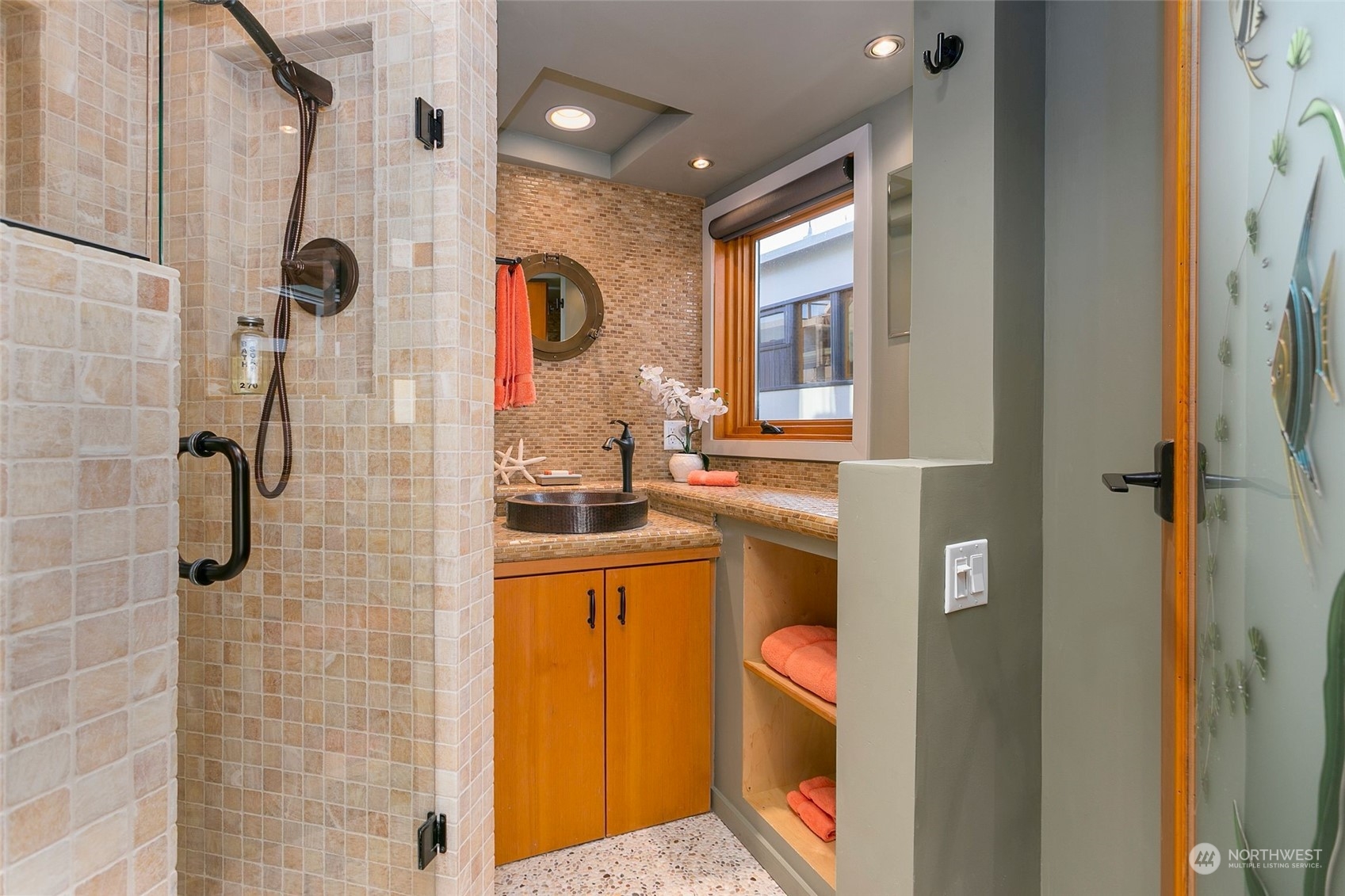 2401 N Northlake Way Unit: G7