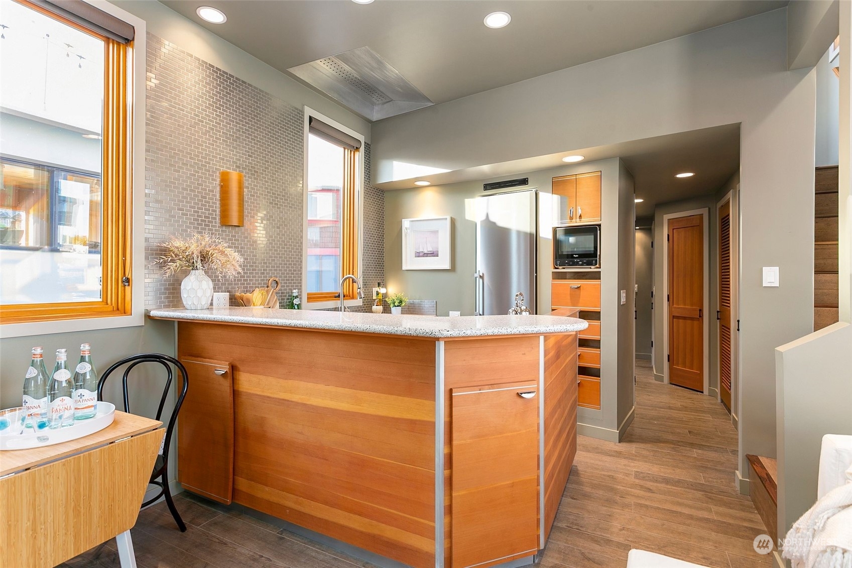 2401 N Northlake Way Unit: G7