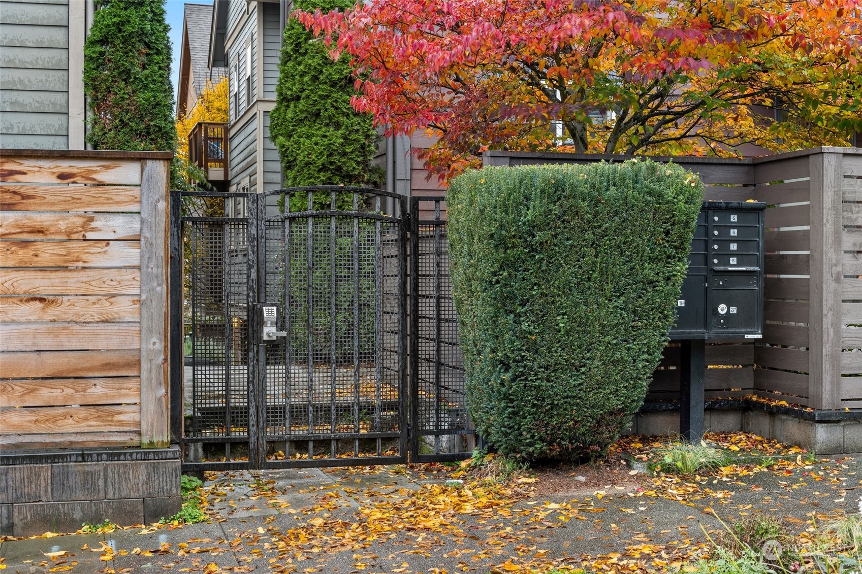729 16th Avenue Unit: B