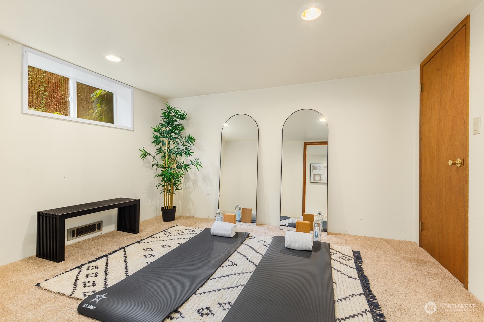 3245 NW Esplanade