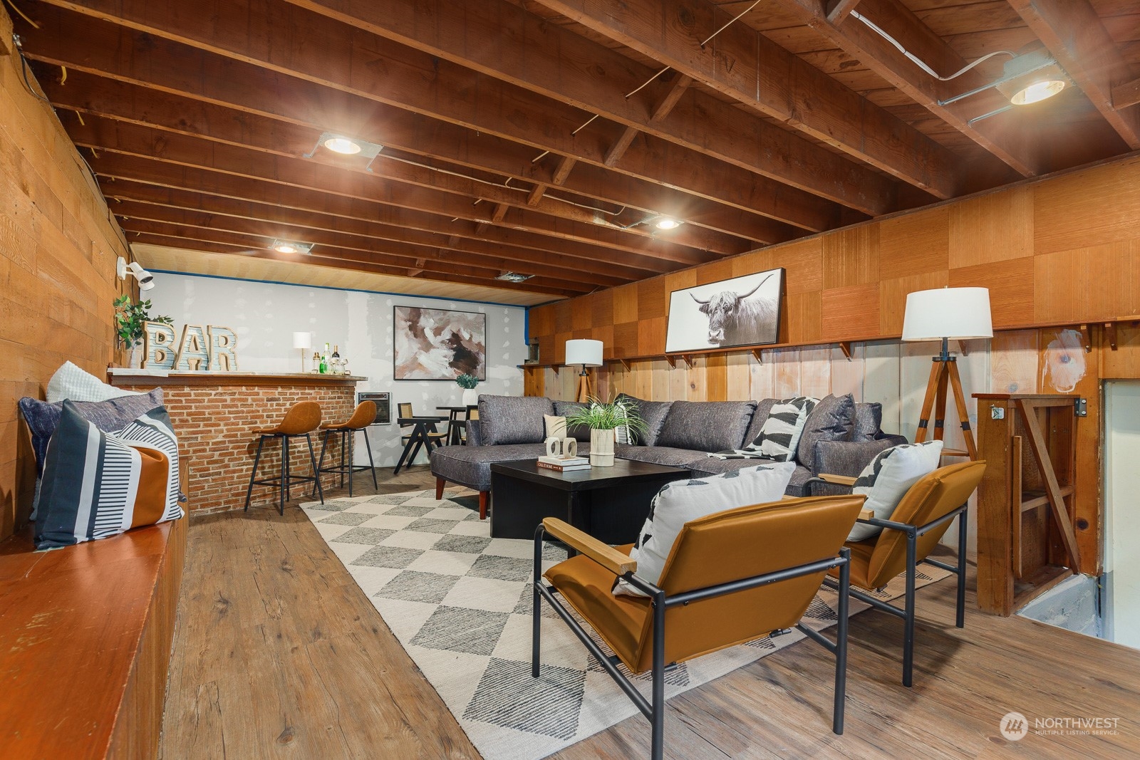 3245 NW Esplanade