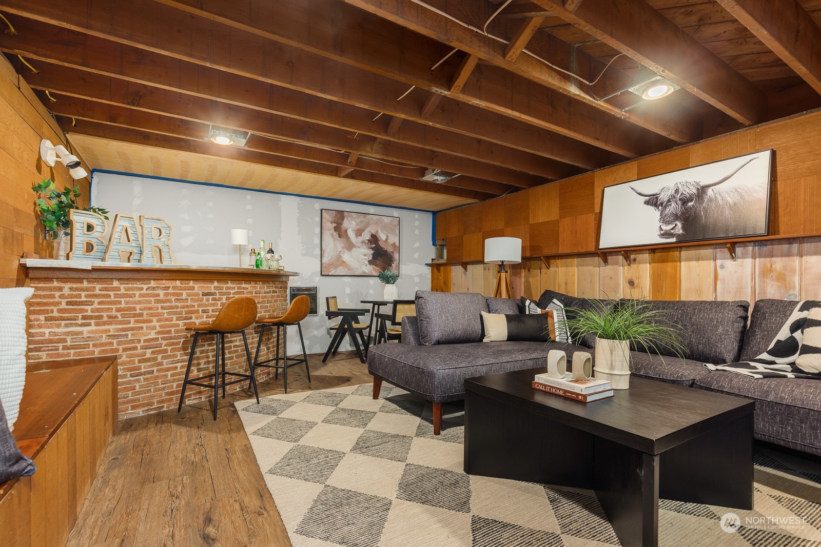 3245 NW Esplanade