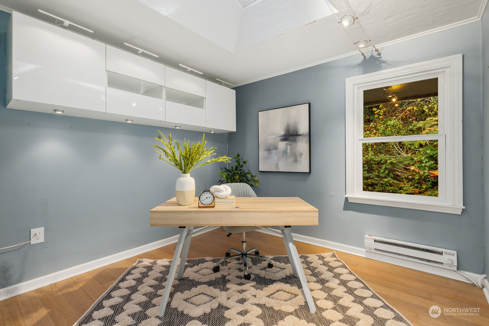 3245 NW Esplanade