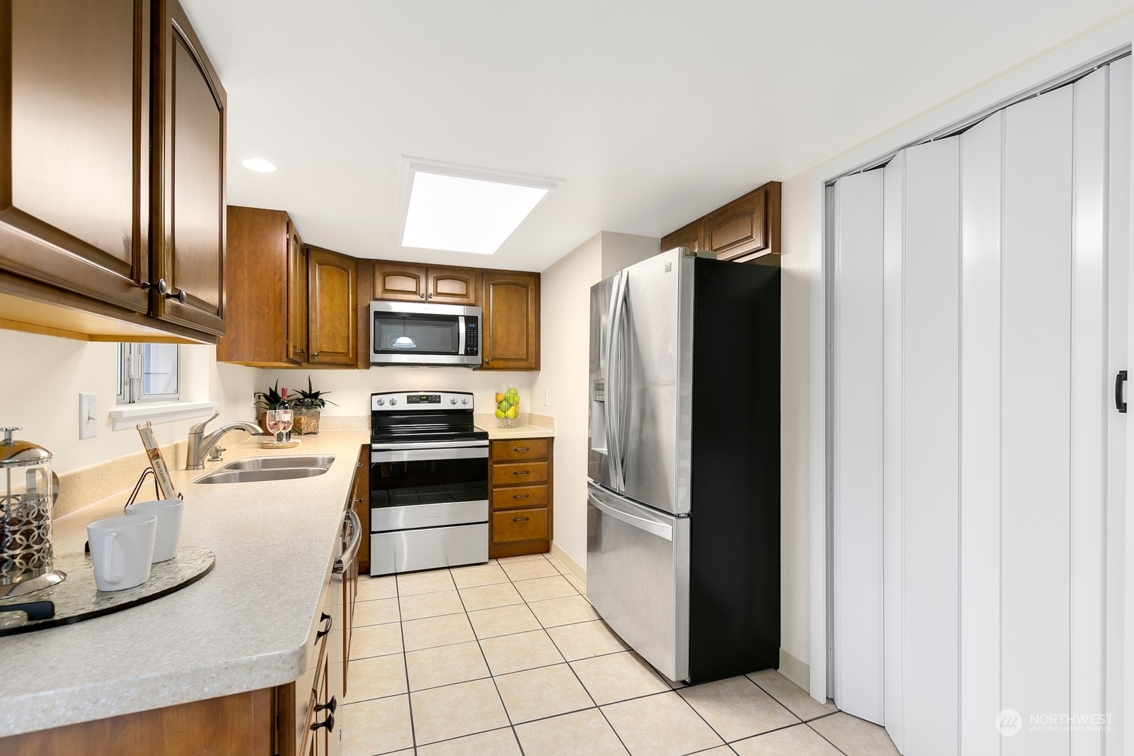 4425 Grandview Drive W Unit: 10B