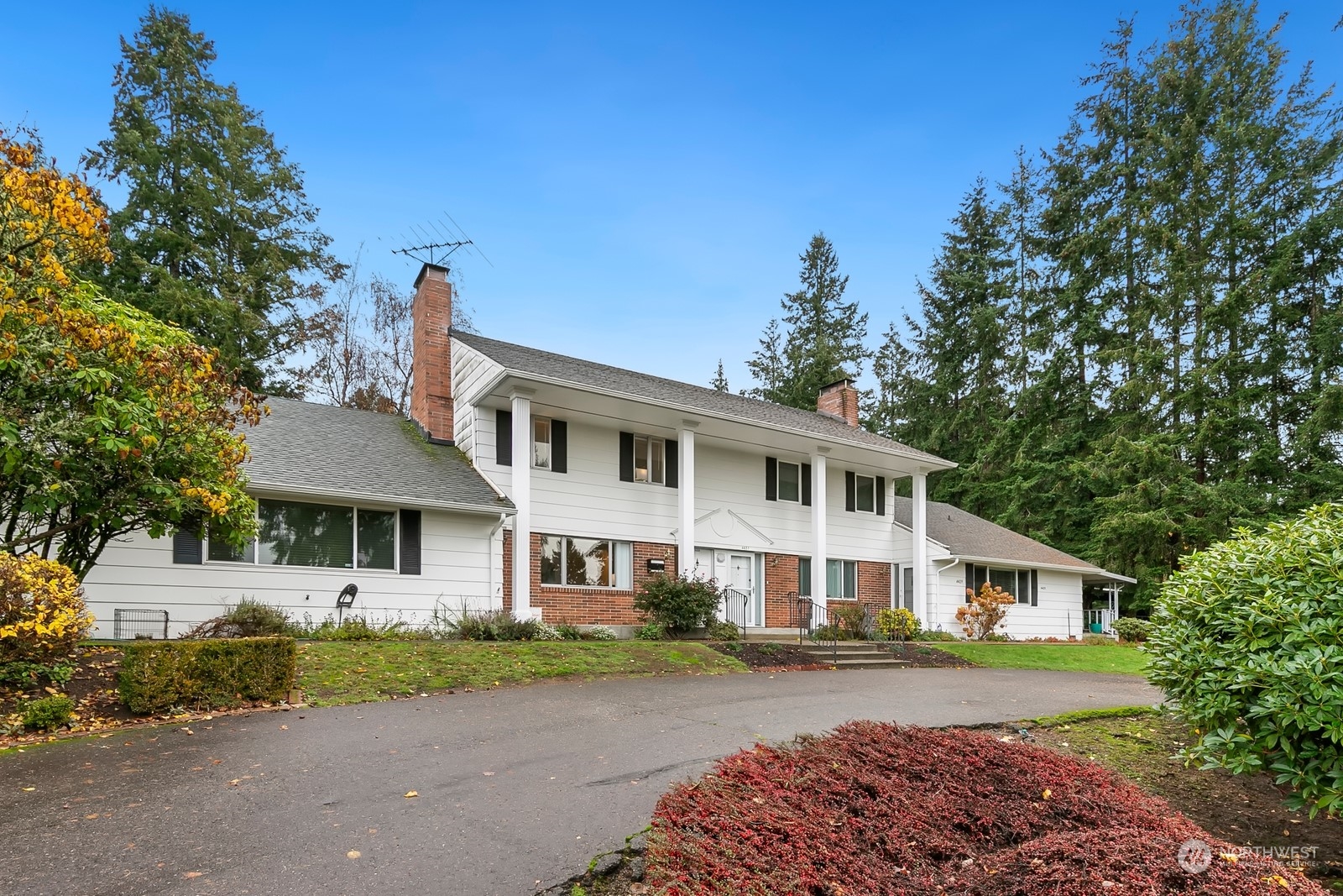 4425 Grandview Drive W Unit: 10B