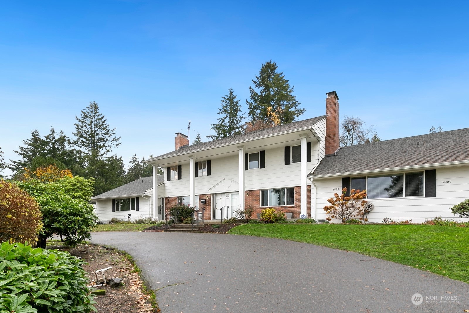 4425 Grandview Drive W Unit: 10B